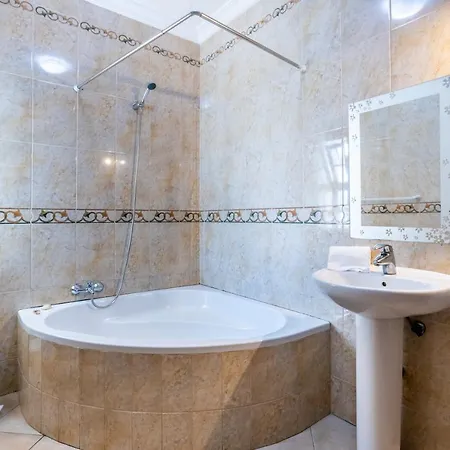 Hotel Luxury Algarve 4 Bedrooms Salvador Pool Table Private Pool Pêra